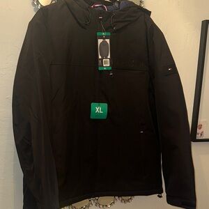 Tommy Hilfiger Men's Performance Windbreaker and Rain Jacket with Quilted Lining